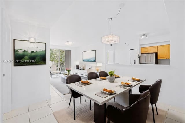 6831 SW 44th Street 205, Miami, FL 33155