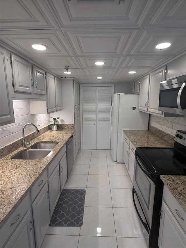 859 JEFFERY Street 1040, Boca Raton, FL 33487