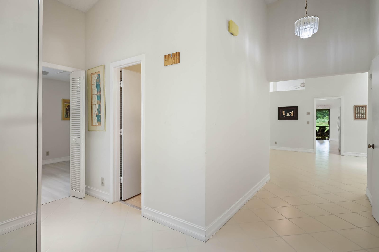 7003 GOLF POINTE Circle — photo 2