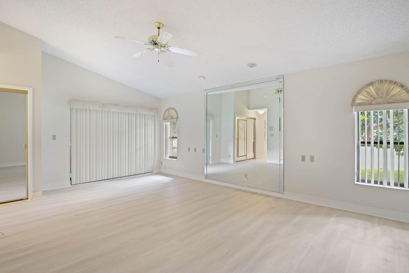7003 GOLF POINTE Circle — photo 12