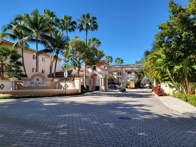 2015 SE 10th Avenue 130, Village East, Fort Lauderdale, FL