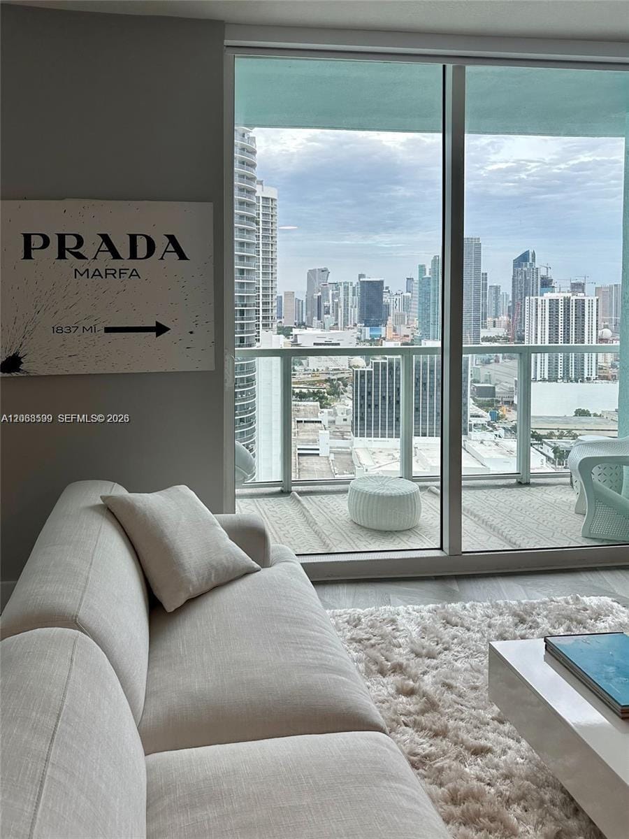 1900 N Bayshore Drive 3919, Miami, FL 33132