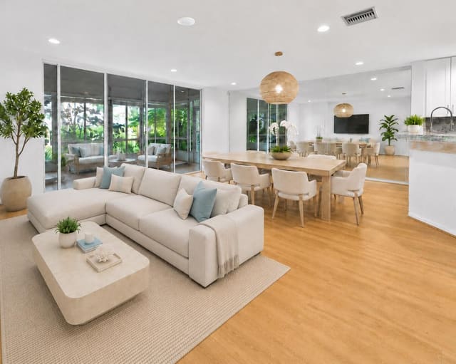 6191 Old Court Road 806, Boca Raton, FL 33433