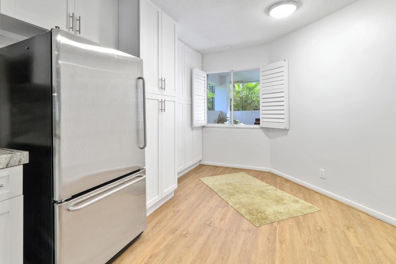 6191 Old Court Road 806 — photo 8