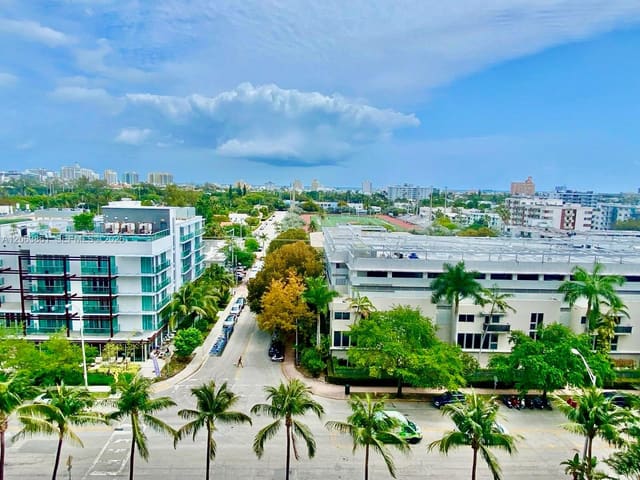1200 West Avenue 908, Miami Beach, FL 33139