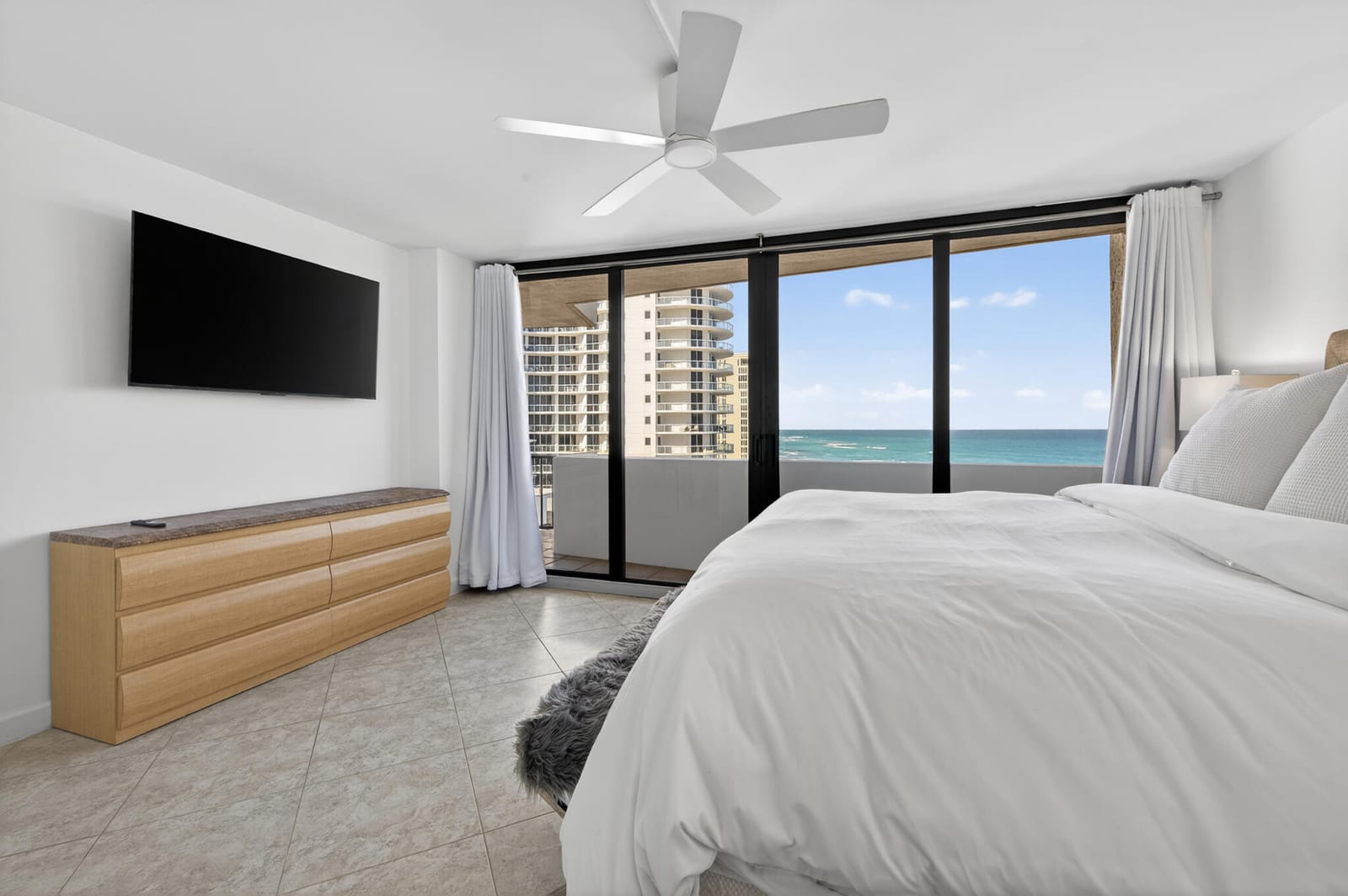 4200 N OCEAN Drive 1-1101, Singer Island, FL 33404 photo 17