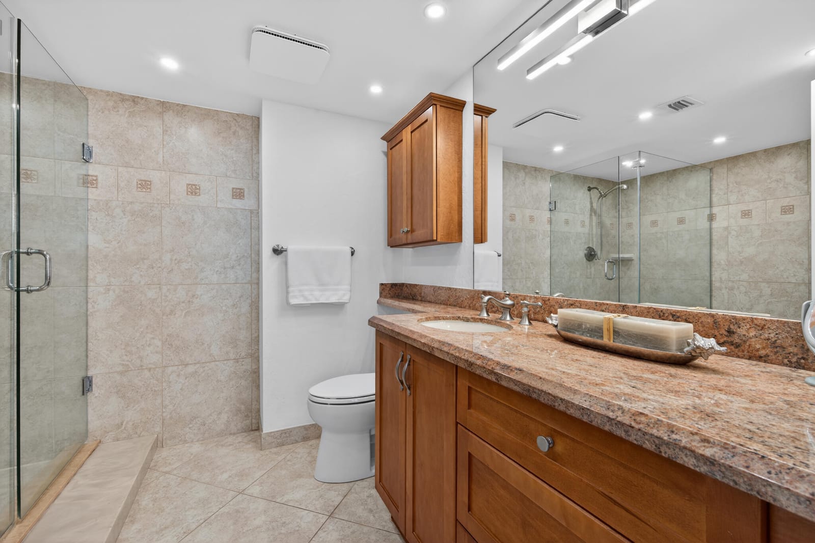4200 N OCEAN Drive 1-1101, Singer Island, FL 33404 photo 23