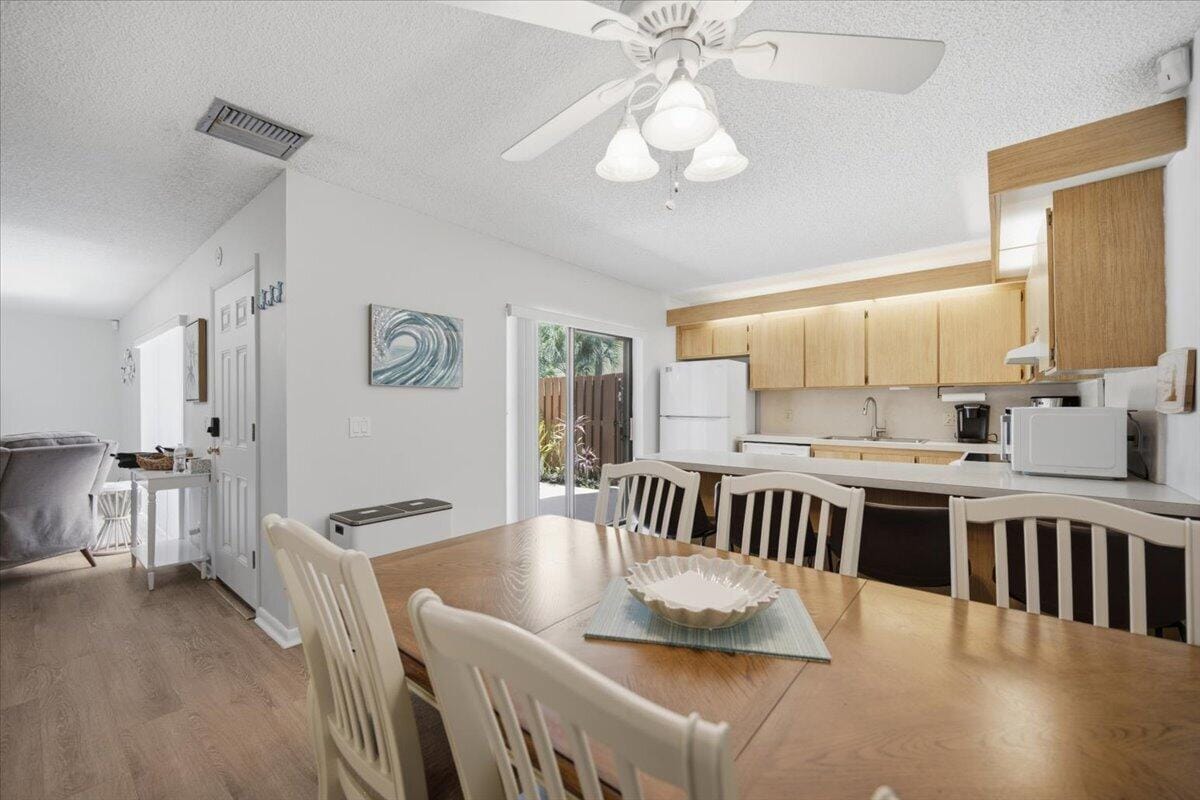 135 Ocean Cove Drive — photo 10