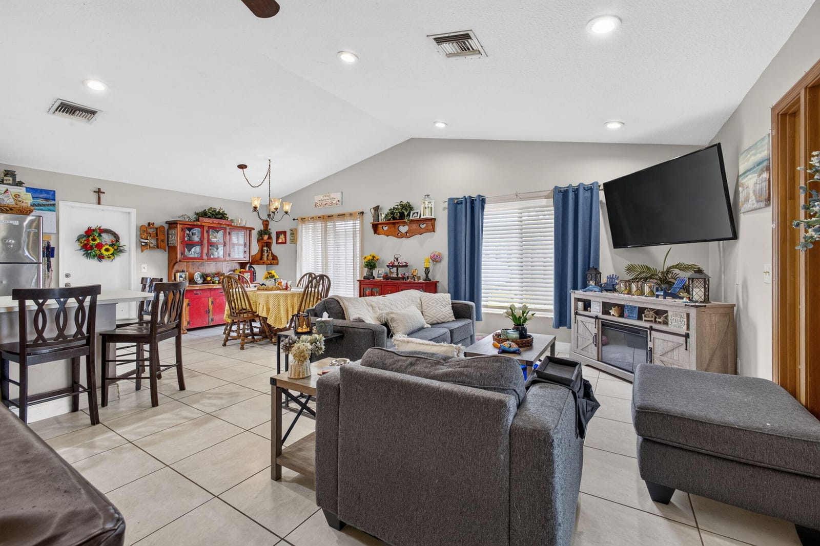 6312 MULLIN Street — photo 10