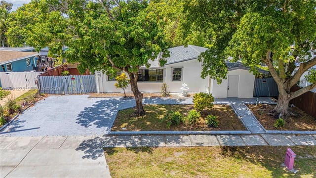 4011 SW 32nd Street, Lake Forest, West Park, FL
