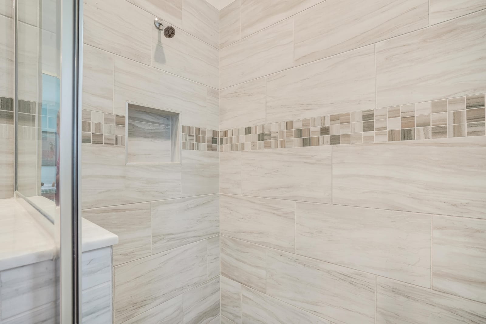 6801 NW Cloverdale Avenue — photo 11