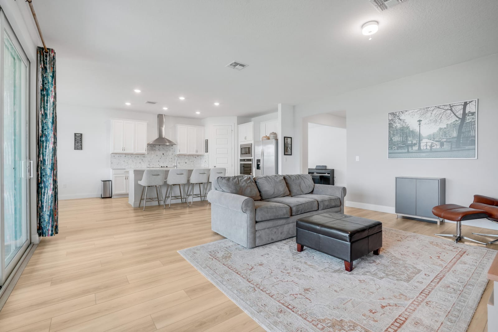 6801 NW Cloverdale Avenue — photo 6
