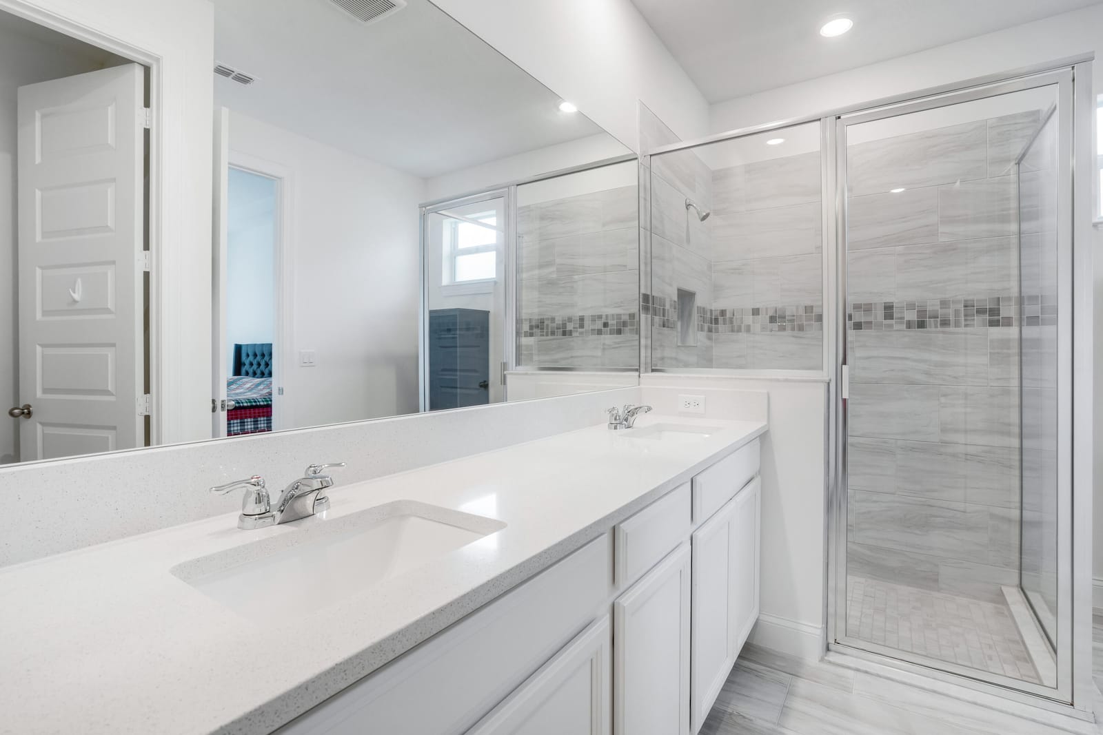 6801 NW Cloverdale Avenue — photo 10