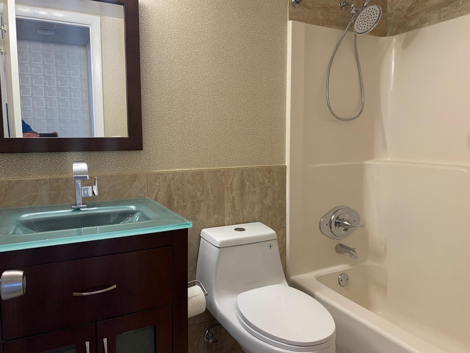 21915 Lake Forest Circle 106 — photo 2