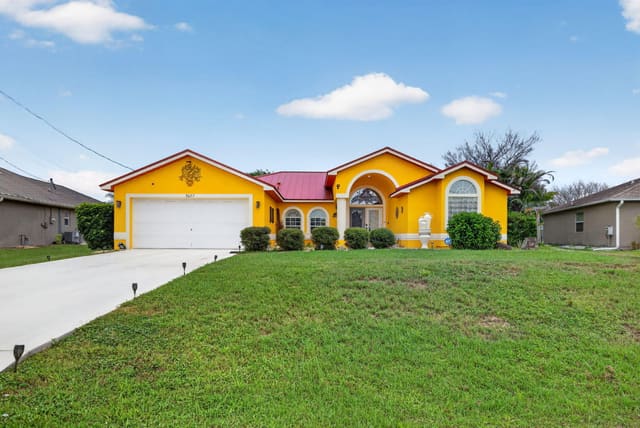3077 SE GALT, Port St. Lucie, FL 34984