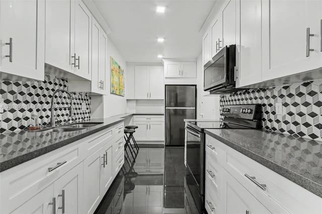 4400 Hillcrest Drive 1005A, Hillcrest, Hollywood, FL