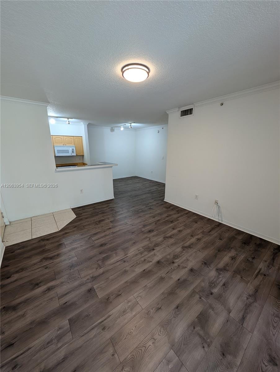 6831 SW 44th Street 203, Miami, FL 33155 photo 2
