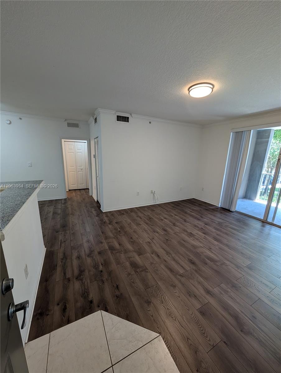 6831 SW 44th Street 203, Miami, FL 33155 photo 3