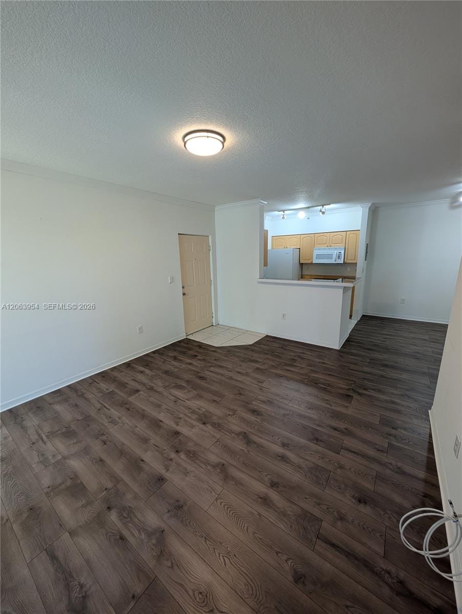 6831 SW 44th Street 203, Miami, FL 33155 photo 5
