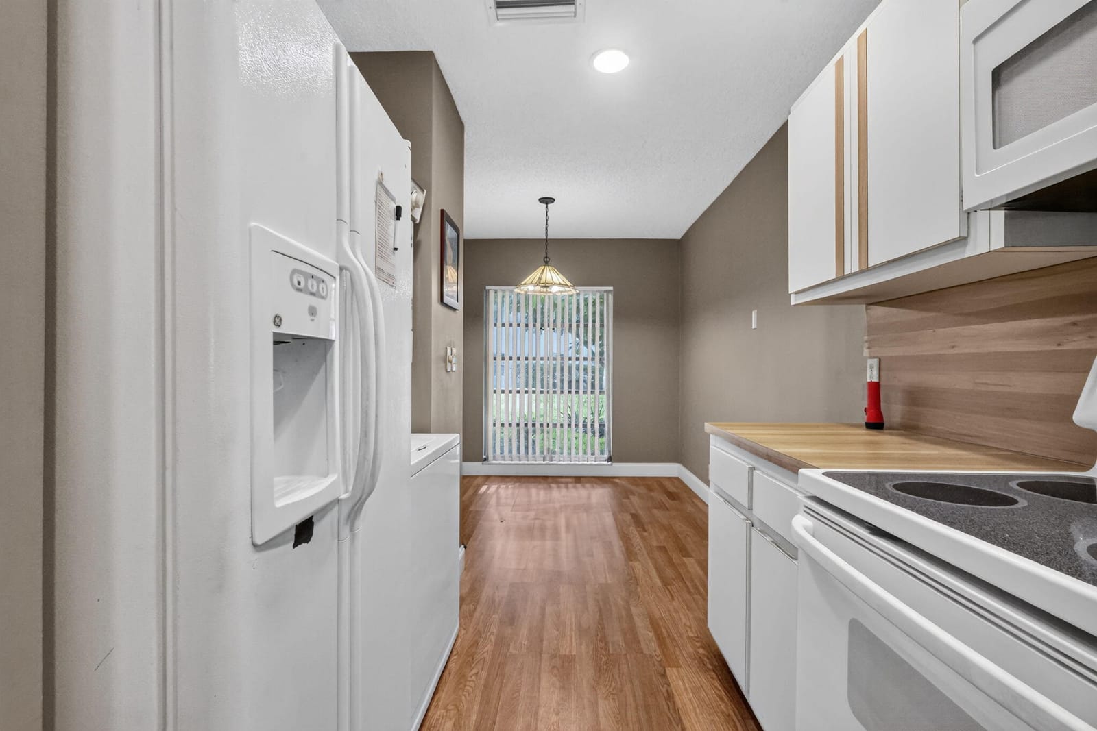 5705 QUEEN PALM Court D — photo 2