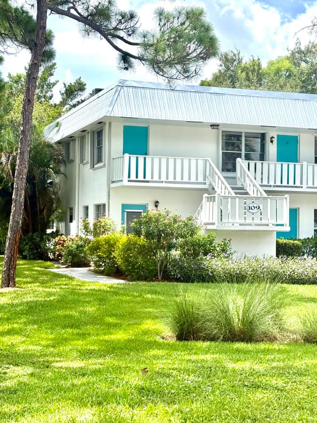 2929 Se Ocean Blvd SE Ocean Apt, 109 - 5, Stuart, FL 34996
