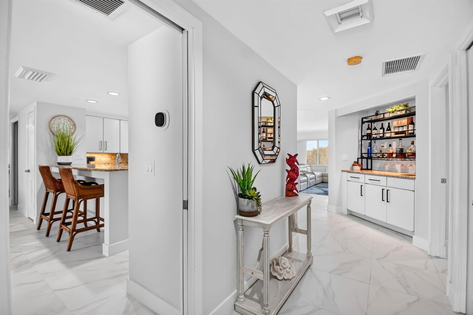 1149 Marine Way E G3L — photo 4