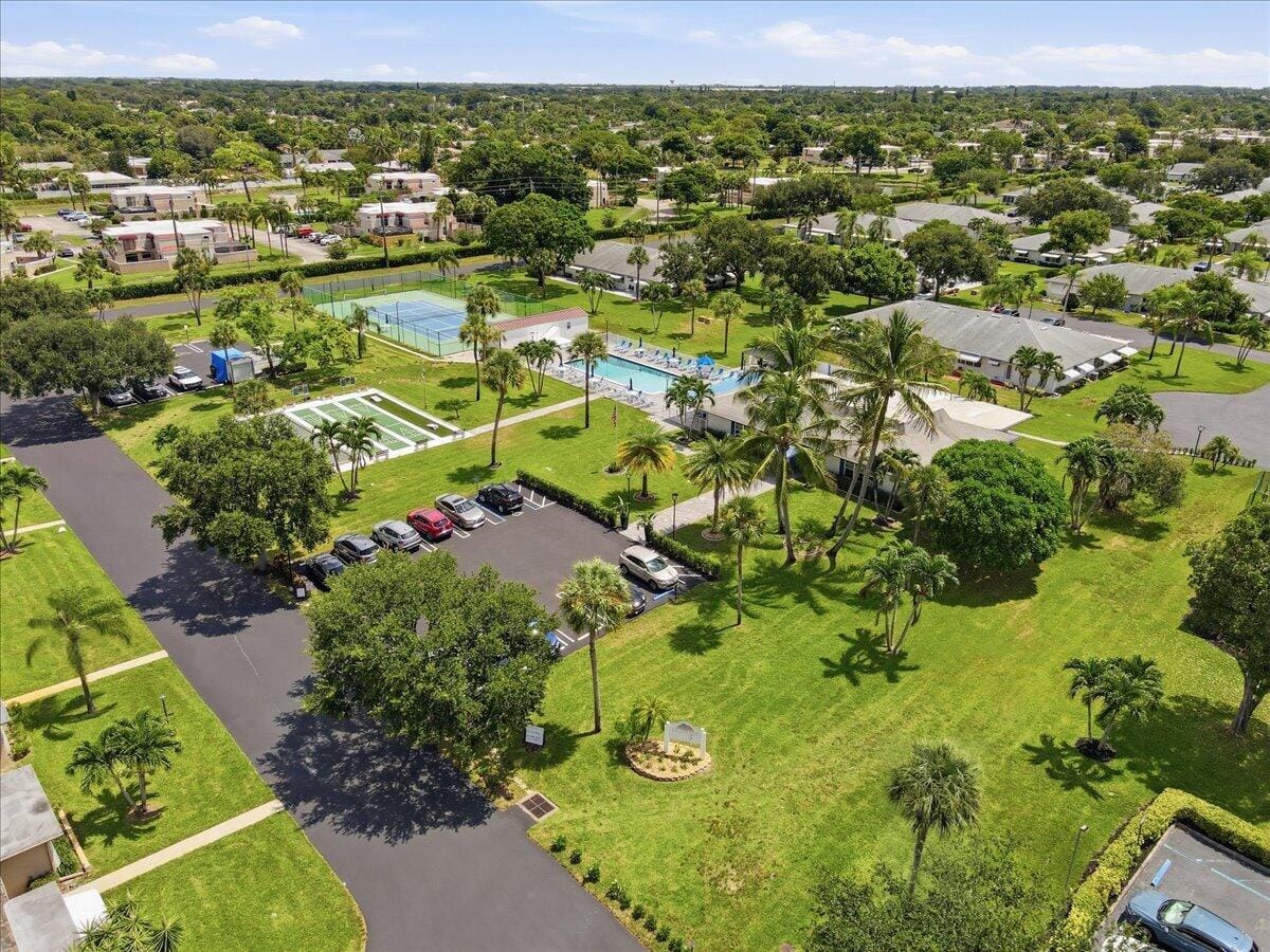 1172 S Drive Circle B, Delray Beach, FL 33445 photo 13