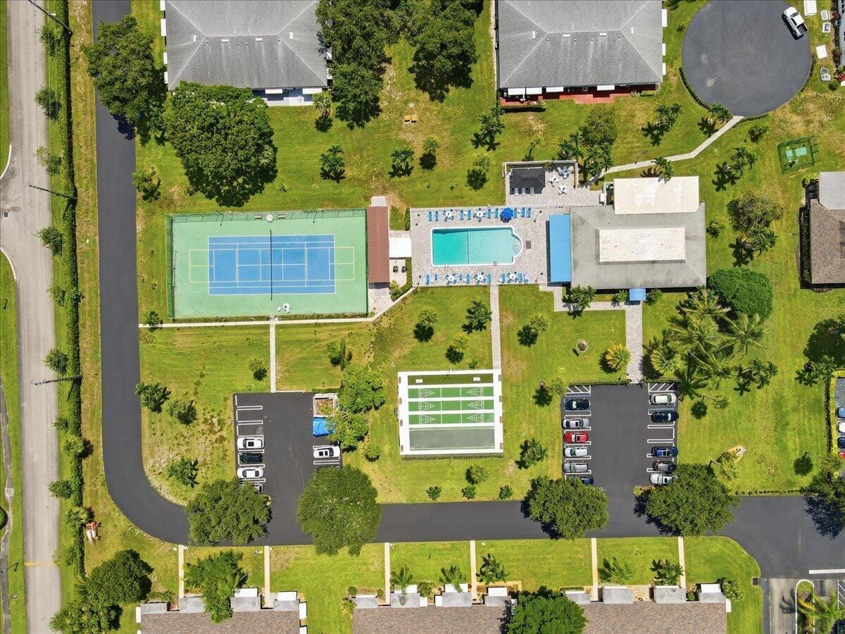 1172 S Drive Circle B, Delray Beach, FL 33445 photo 14