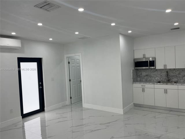 1505 SW 32nd Street 2R, Fort Lauderdale, FL 33315
