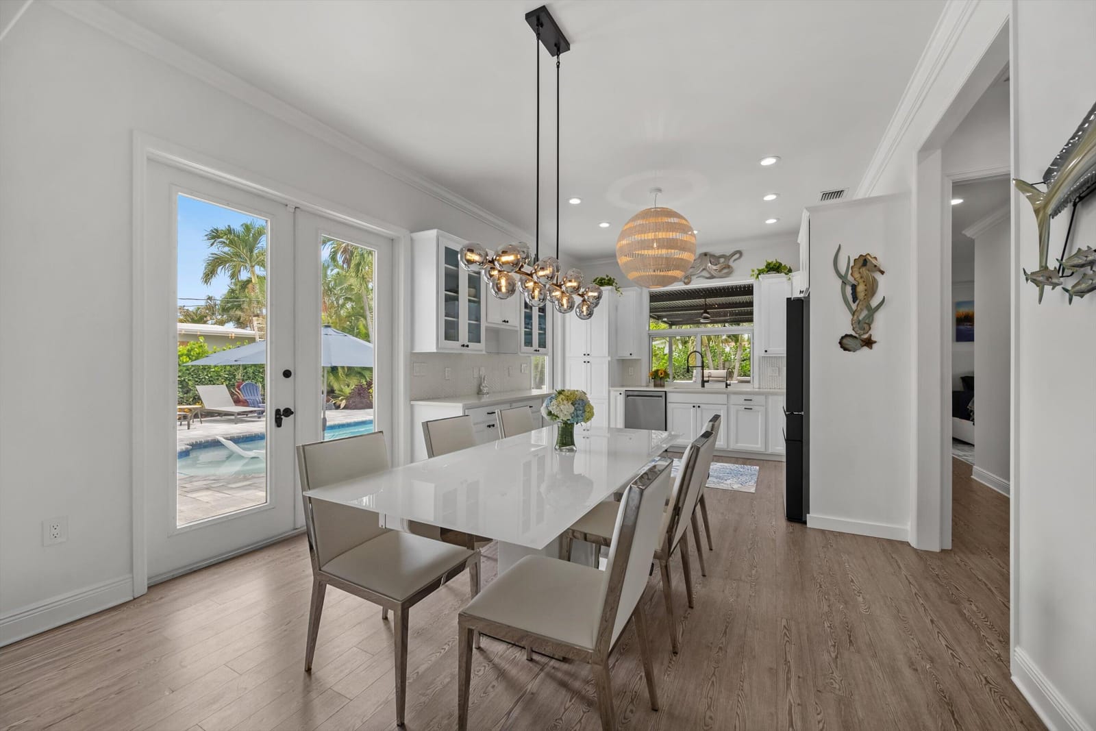 765 Lagoon Drive — photo 9