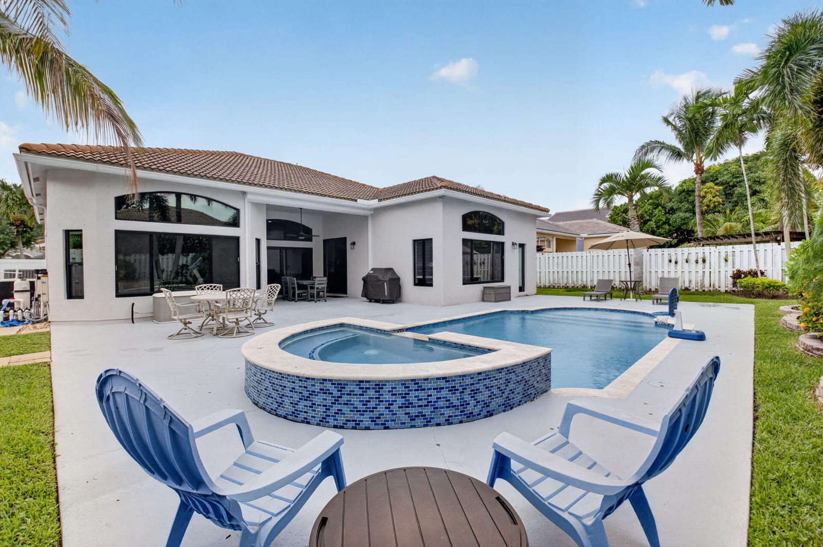 6133 Indian Forest Circle — photo 4