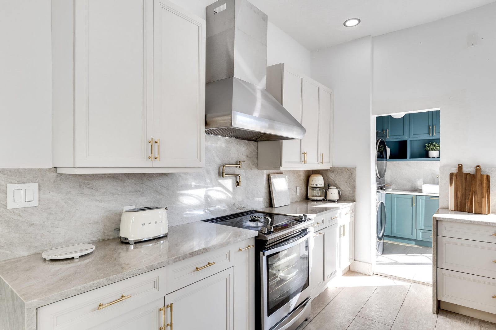 726 LYTLE Street — photo 11