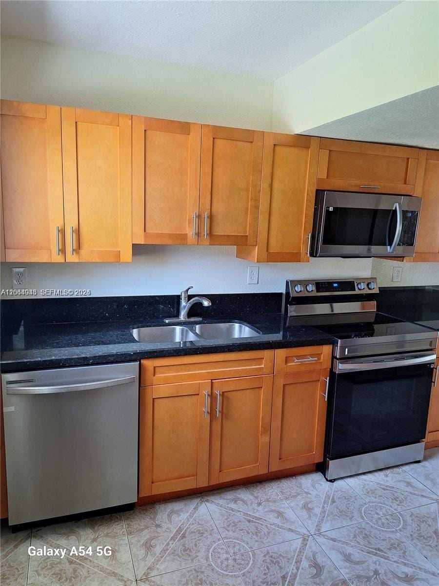 711 SW 64th Parkway 711, Pembroke Pines, FL 33023 photo 6