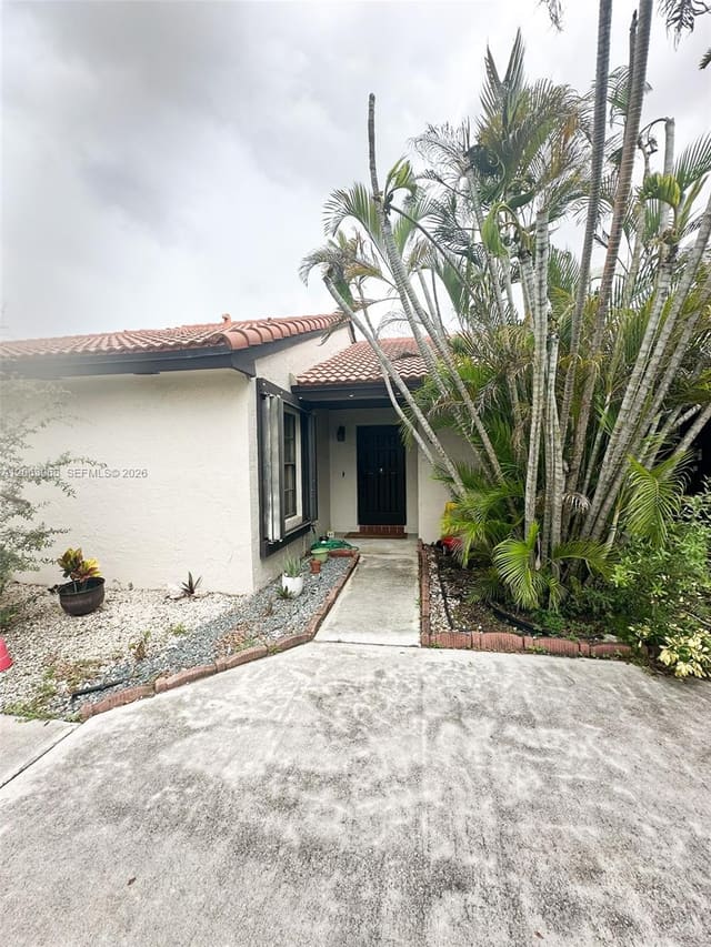 15295 SW 45th Terrace G-62, sold in Lakes Meadow Vilg Homes C, Miami, FL