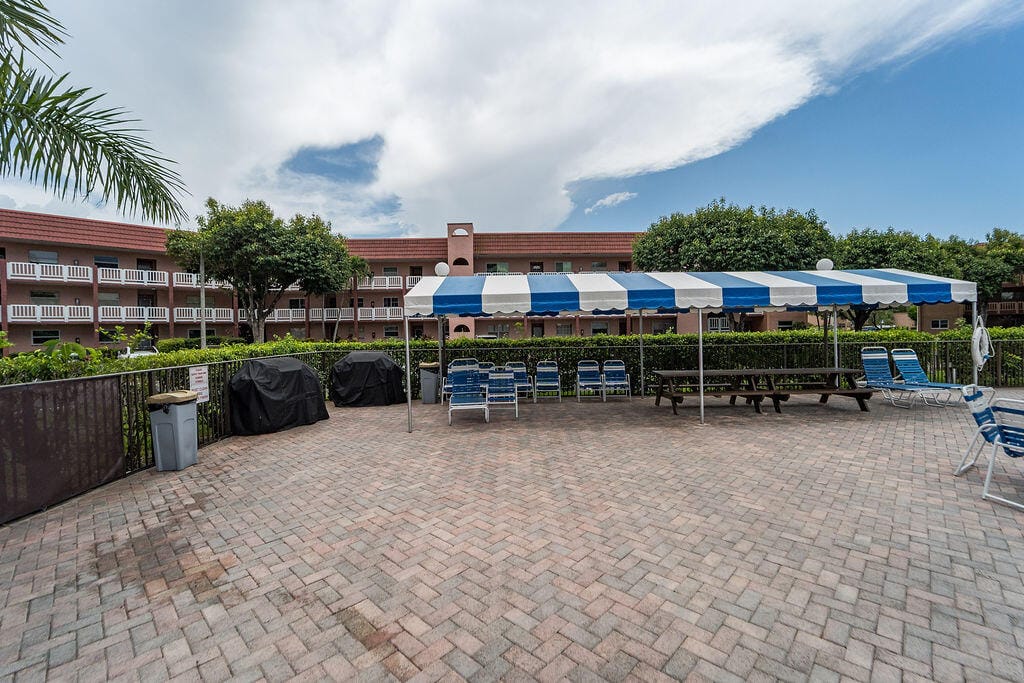 9641 SUNRISE LAKES Boulevard 208, Sunrise, FL 33322 photo 22