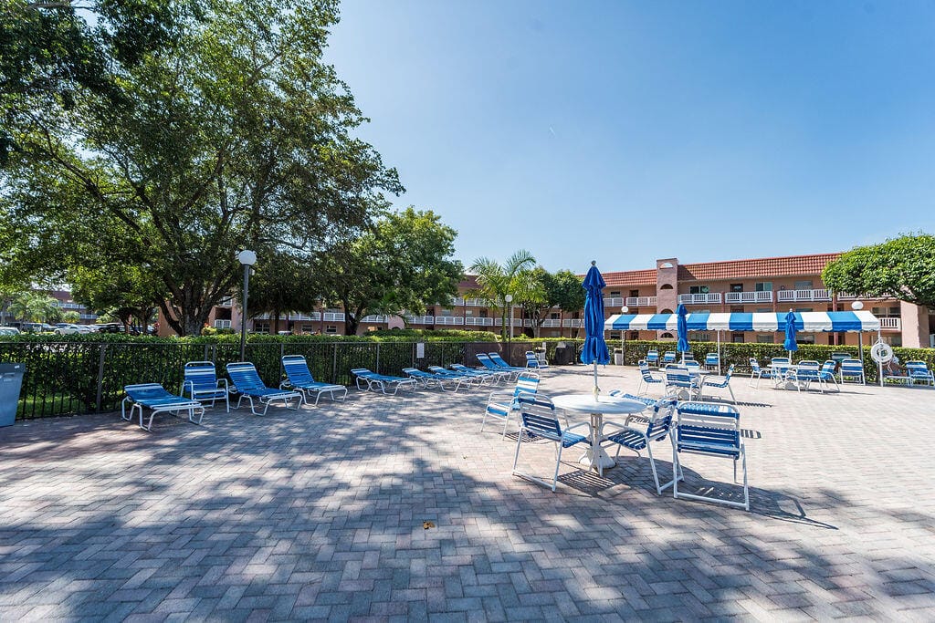 9641 SUNRISE LAKES Boulevard 208, Sunrise, FL 33322 photo 27