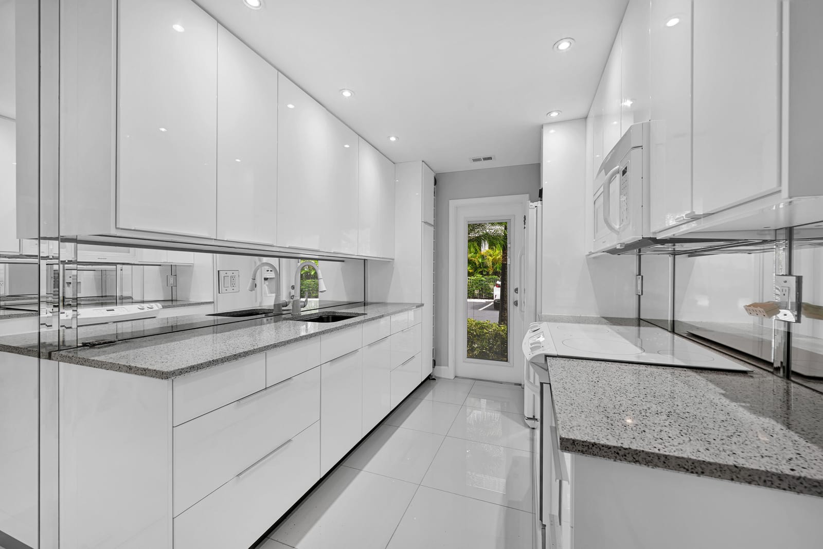 2600 Diana Drive 121 — photo 12