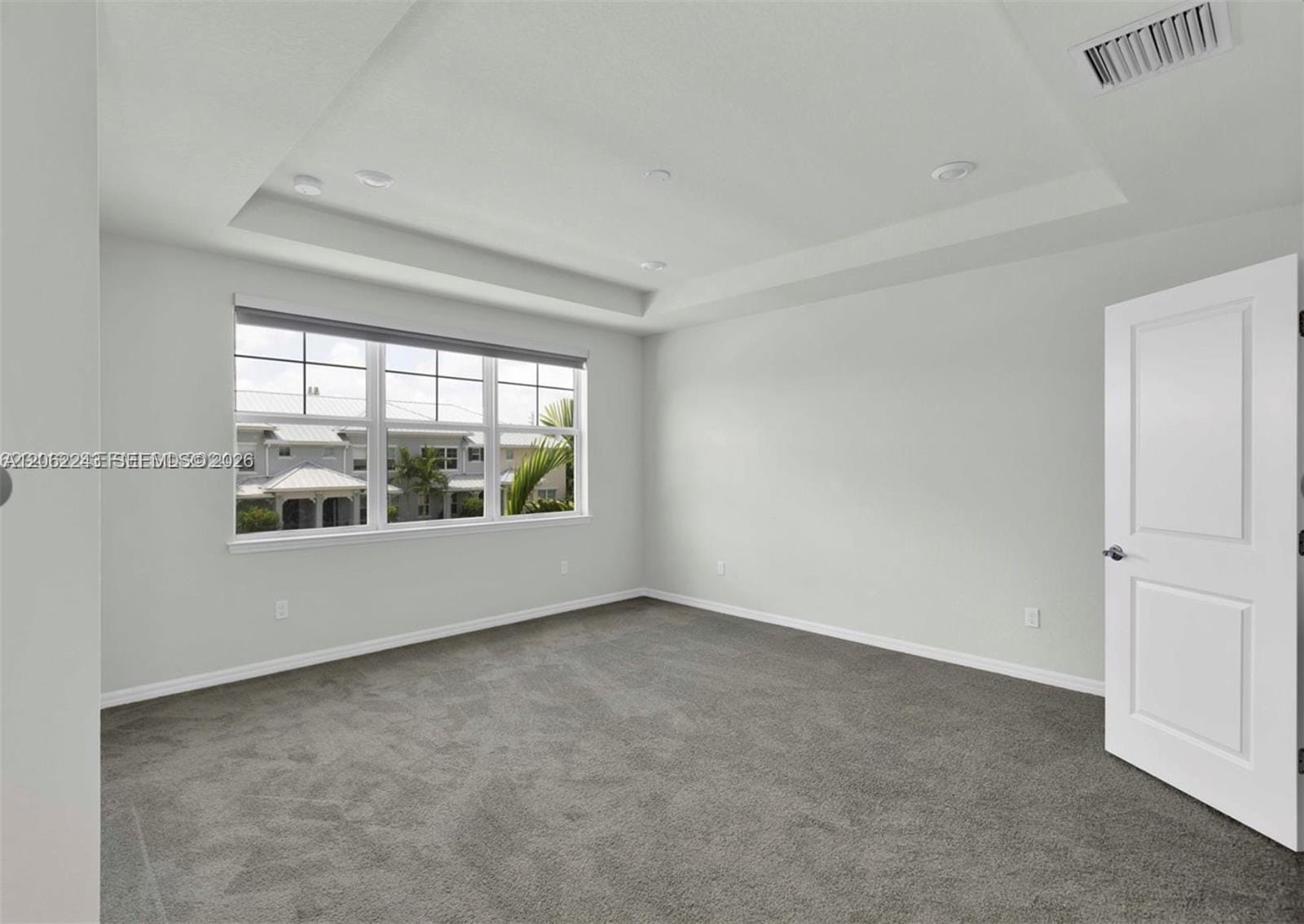 1240 Eucalyptus Drive 2 — photo 11