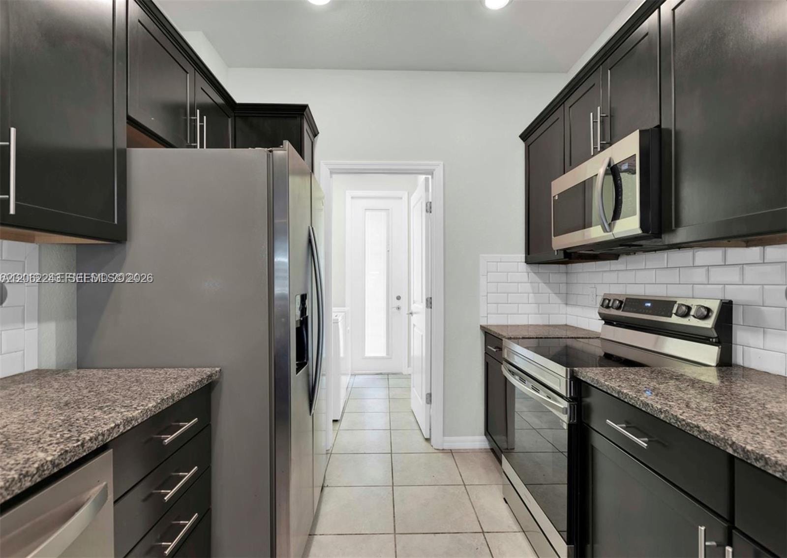 1240 Eucalyptus Drive 2 — photo 8