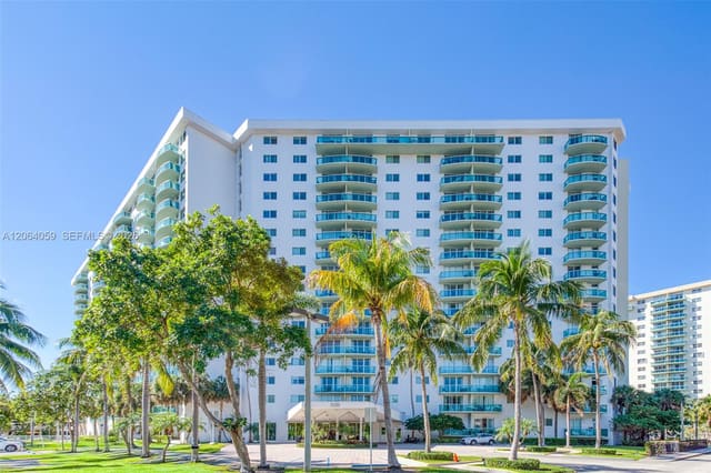19380 Collins Avenue 406, Sunny Isles Beach, FL 33160