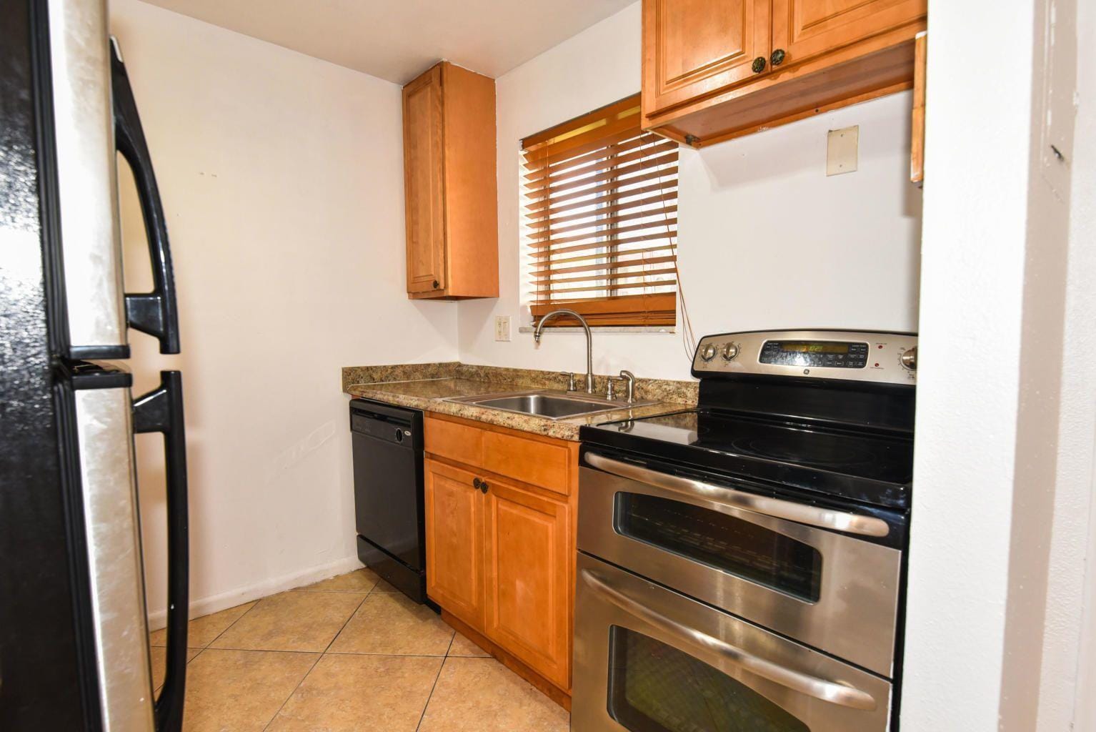 6054 FOREST HILL Boulevard 103, West Palm Beach, FL 33415 photo 2
