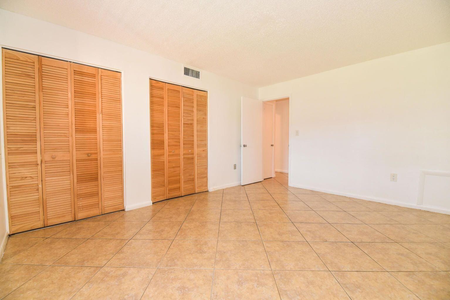 6054 FOREST HILL Boulevard 103, West Palm Beach, FL 33415 photo 4