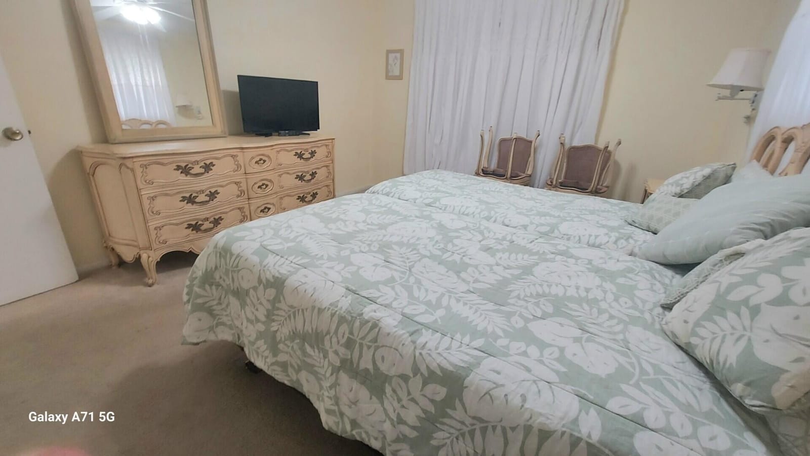 5 SUFFOLK A — photo 8