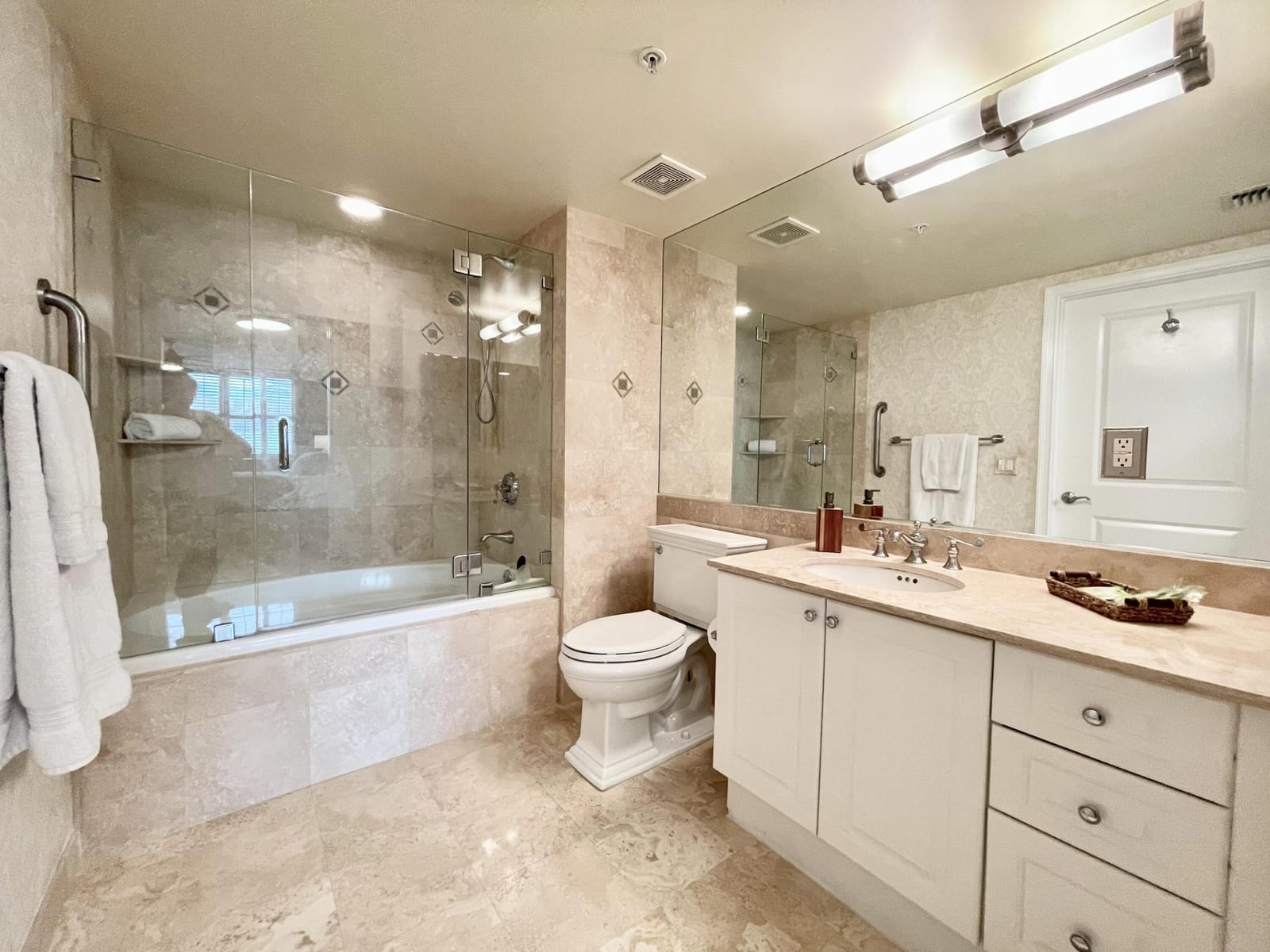 99 SE Mizner Boulevard 311, Boca Raton, FL 33432 photo 17