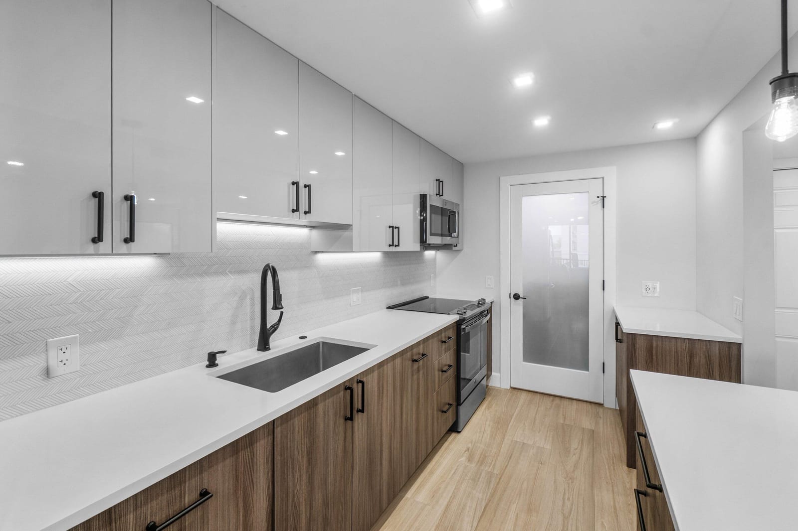 4 Royal Palm Way 4020 — photo 5