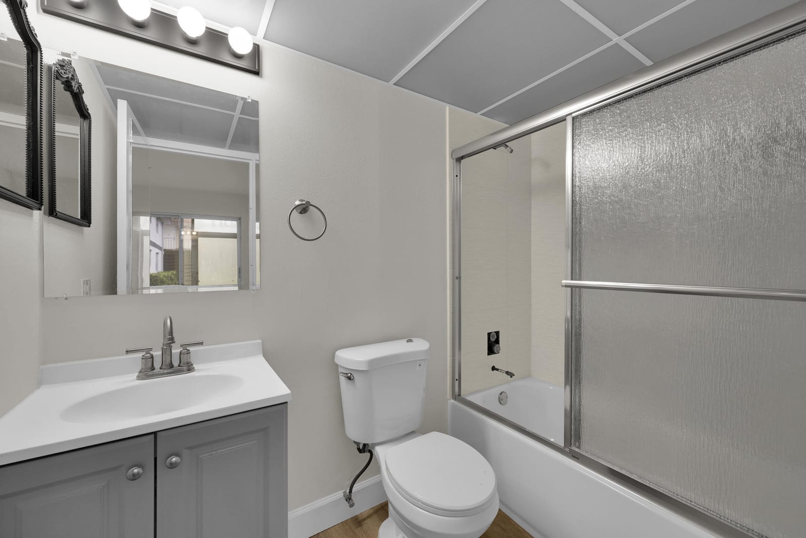 146 SAXONY D 146 — photo 11