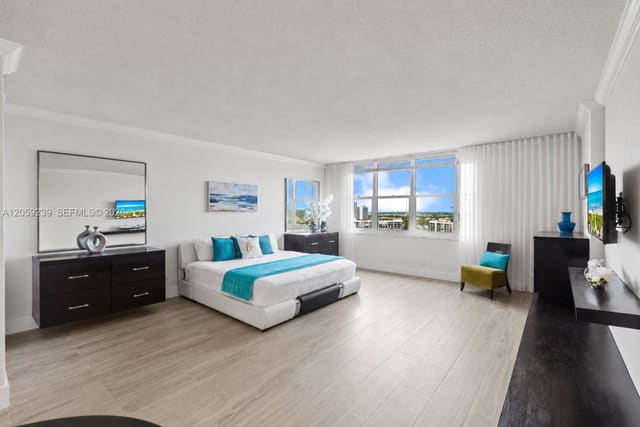 2501 S Ocean Drive 1527, Wave, Hollywood, FL