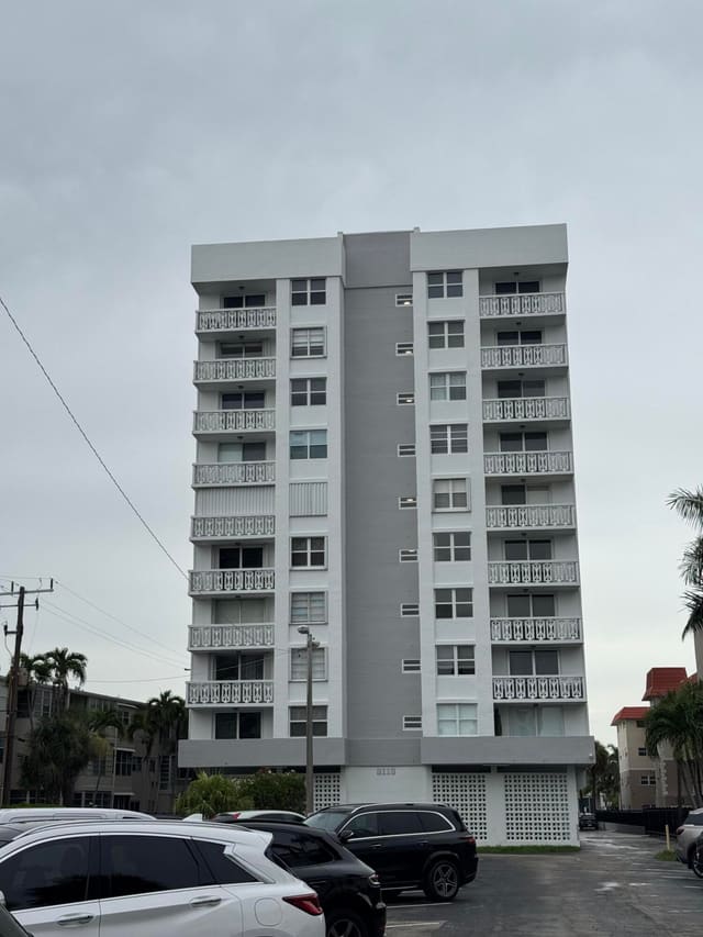 3113 S OCEAN Drive 209, Ashleigh House, Hallandale Beach, FL
