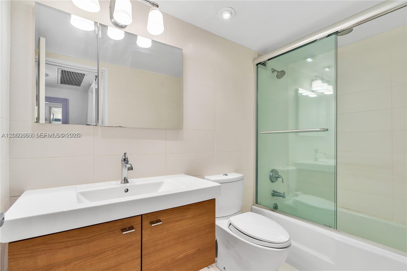 5700 Collins Avenue 15D, Miami Beach, FL 33140 photo 17