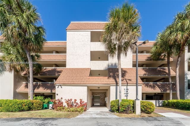 491 Ives Dairy Road 202-5, sold in ZIP 33179, Miami, FL